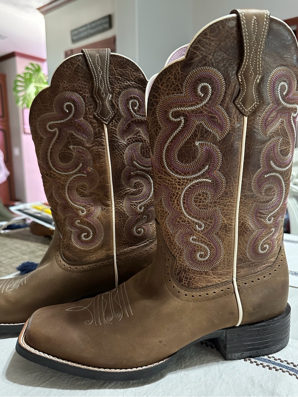 #40 - Ariat QuickDraw Women’s Western Boots-Badland Brown Leather-9.5B- LIKE NEW